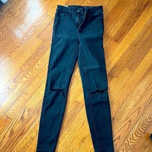 Black skinny jeans